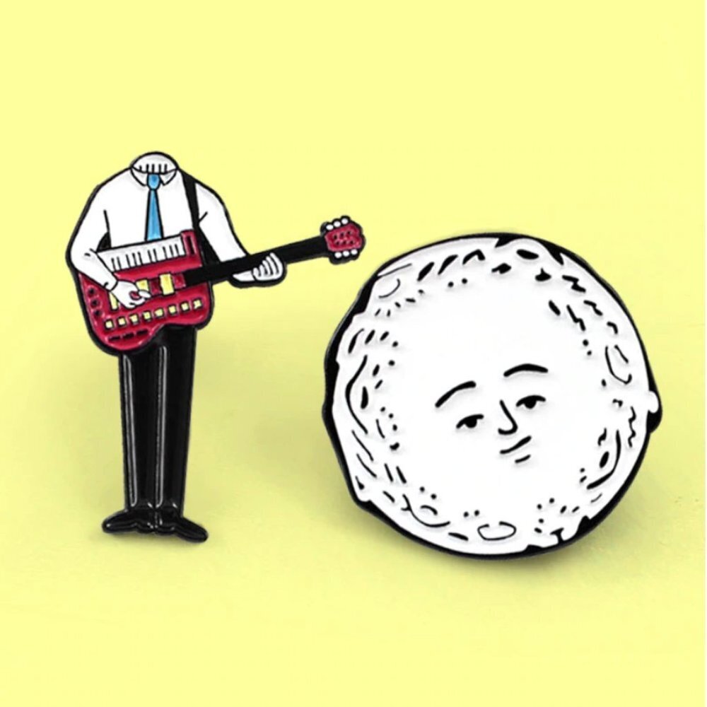 Funny Art body And Head Separat Enamel Pin Brooch
